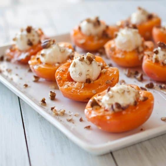 goat cheese apricos